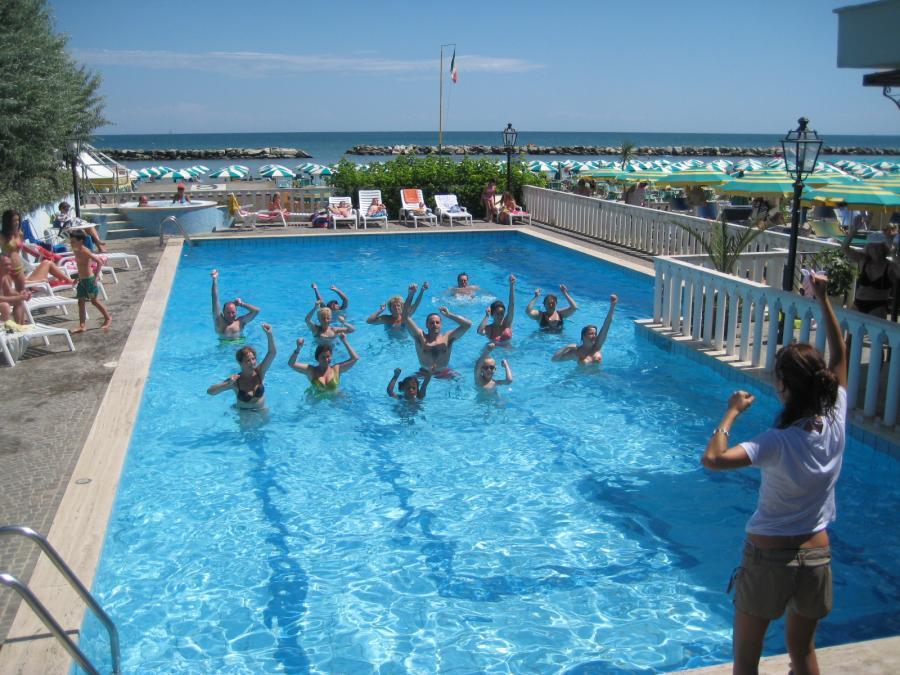Hotel Rosa Maria Elite Bellaria-Igea Marina Exterior foto